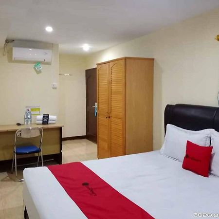 מלון Reddoorz At Jalan Japaris מדאן מראה חיצוני תמונה